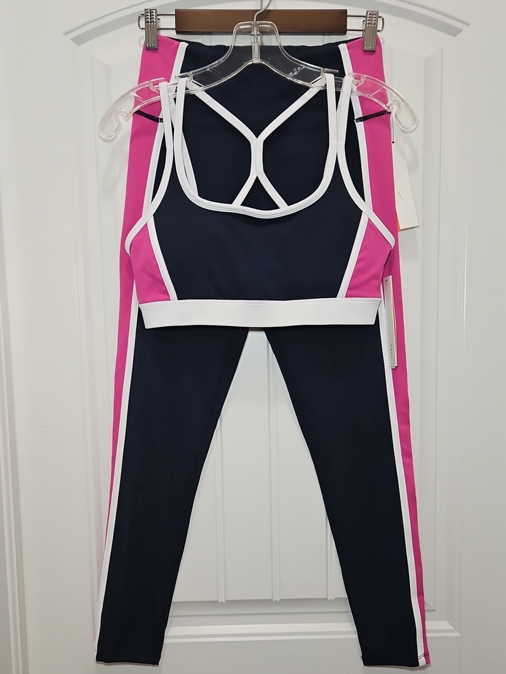 Aqua Bloomingdale's Navy, Pink & White Colorblock Legging w/ Strappy Sports Bra